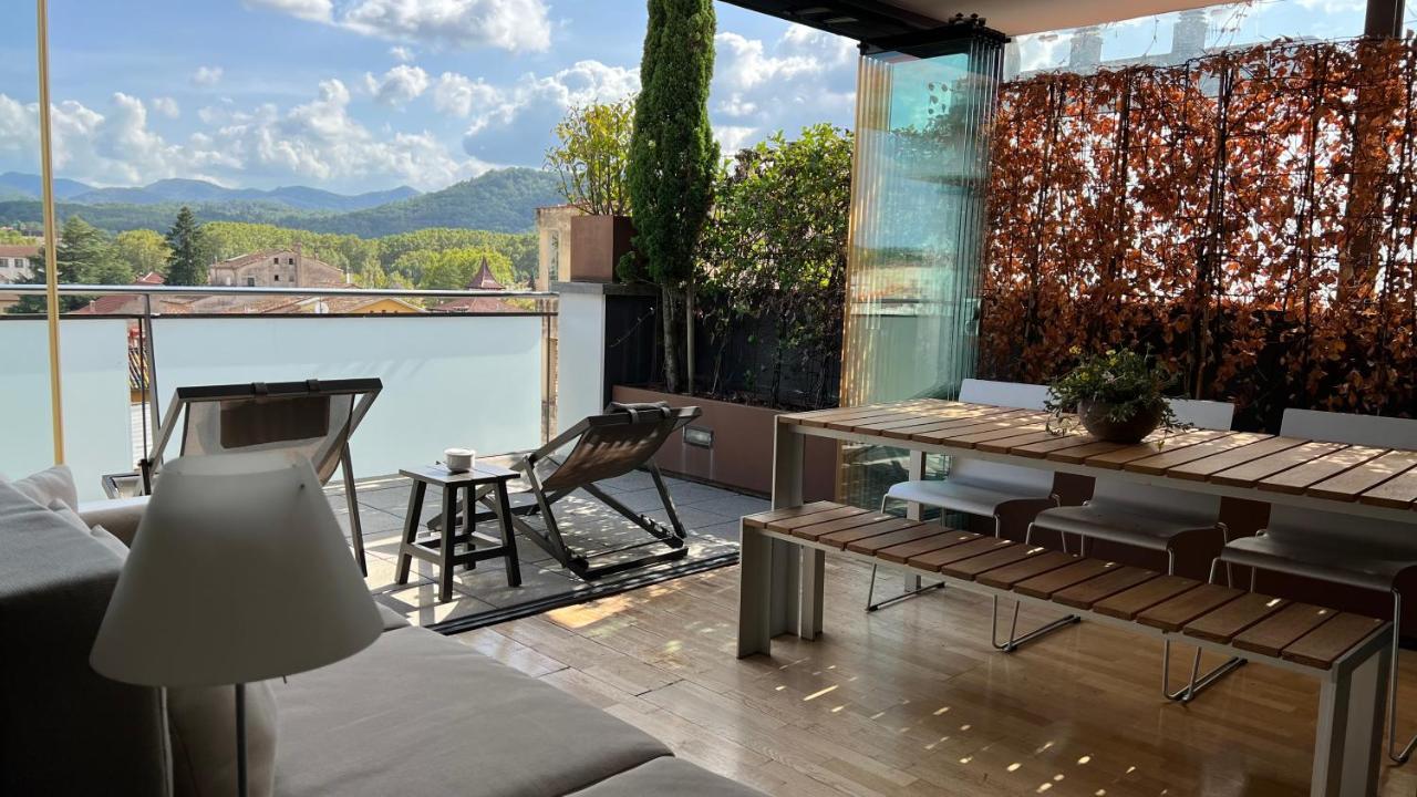 Atico De Diseno Con Terraza En El Centro De Olot Appartement Buitenkant foto