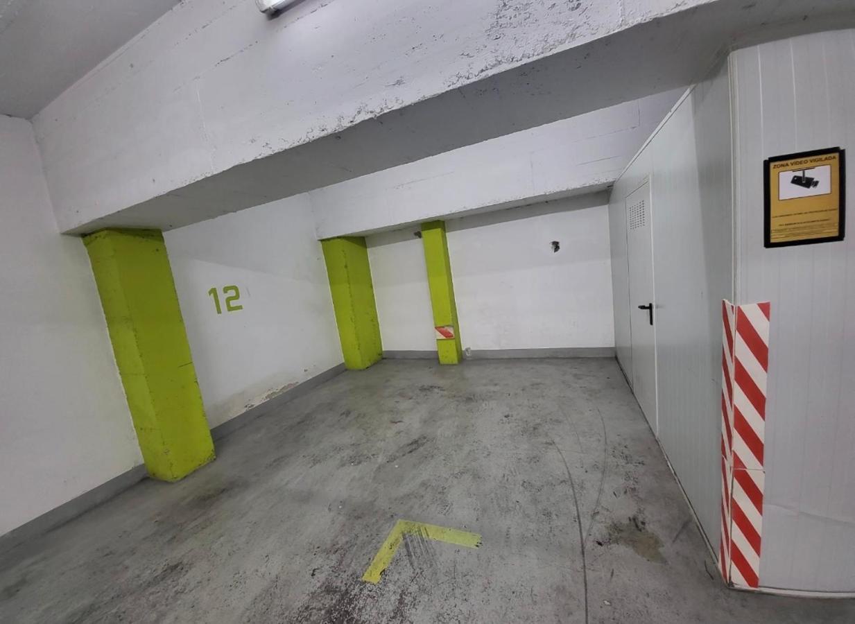 Atico De Diseno Con Terraza En El Centro De Olot Appartement Buitenkant foto